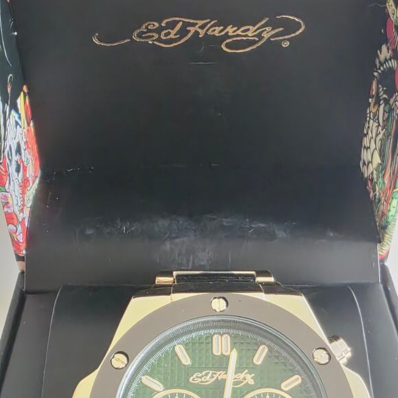 Ed Hardy Men’s Gold Tone Watch Green Dial Chronograph Style New With Box main image 7